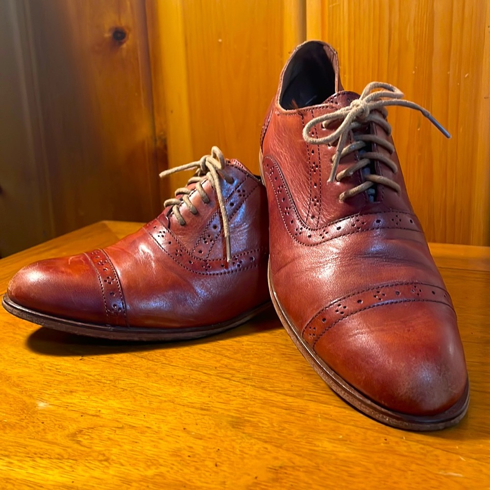 Cole Haan women’s cap Oxford. Full leather upper/insole/sole. Beautifully made.